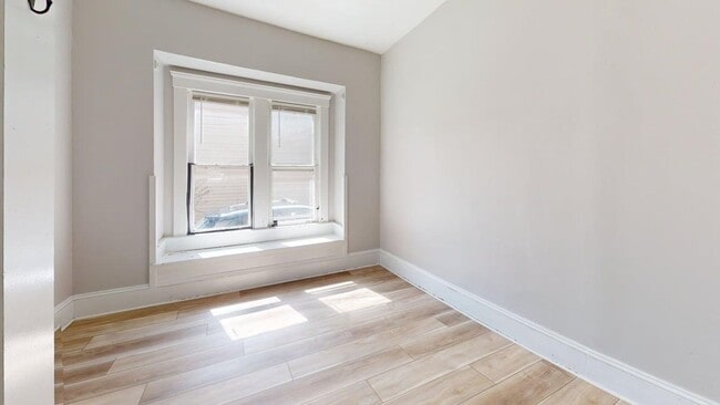 Photo - 800 E 157th St Unit 1 - Down