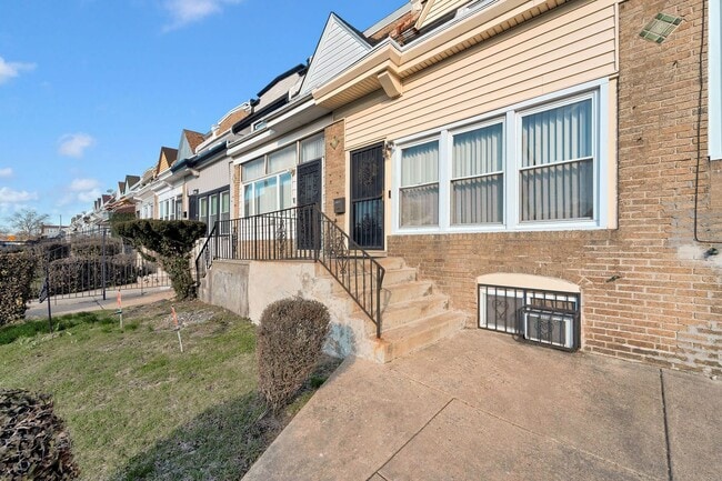 Photo - 5005 N 9th St