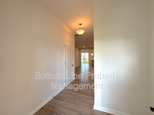 Photo - 1233 Bigelow St