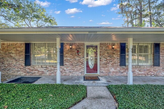 Photo - 26926 Maplewood Dr