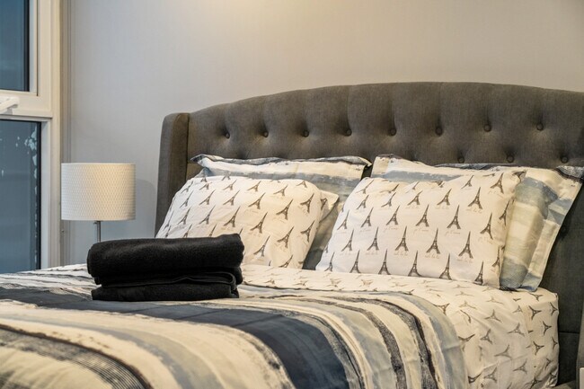 Photo - 10180-10103 103 St NW Unité ID1314537P