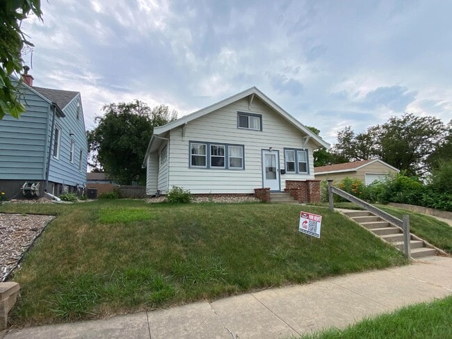 Photo - 1317 W 9th St