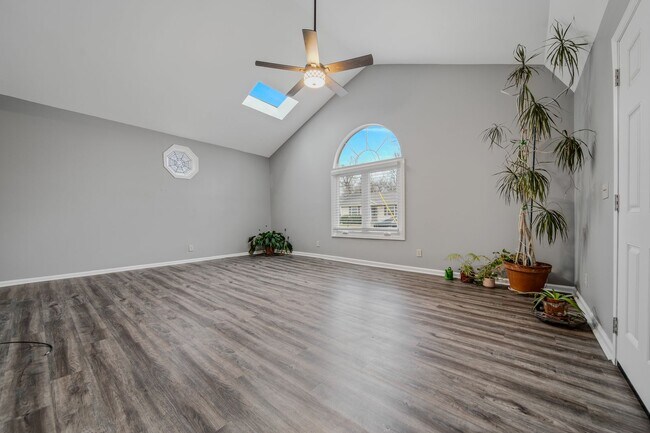 Photo - Recently Renovated 2 Bedroom Brick Home! - Coming Soon April 3rd!