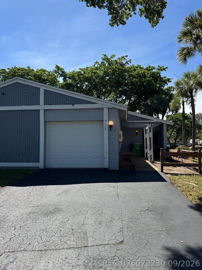 4125 NW 78th Ave