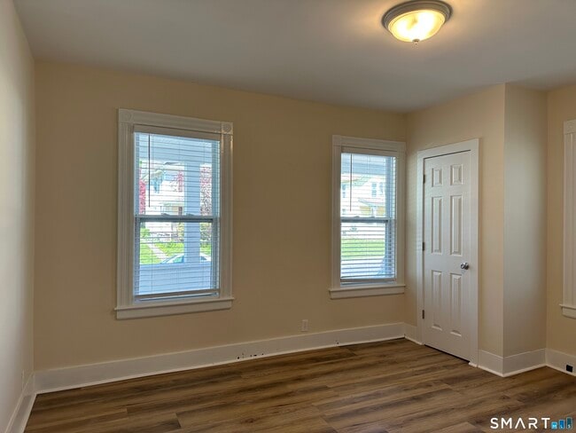 Photo - 46 Holbrook St