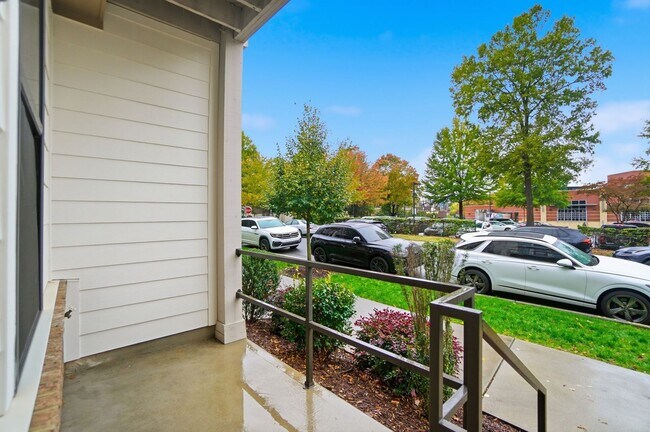 Photo - Modern Townhome in the Heart of Plaza Midw...