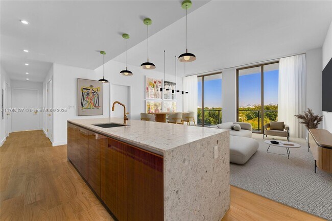 Photo - 2678 Tigertail Ave Unidad 502