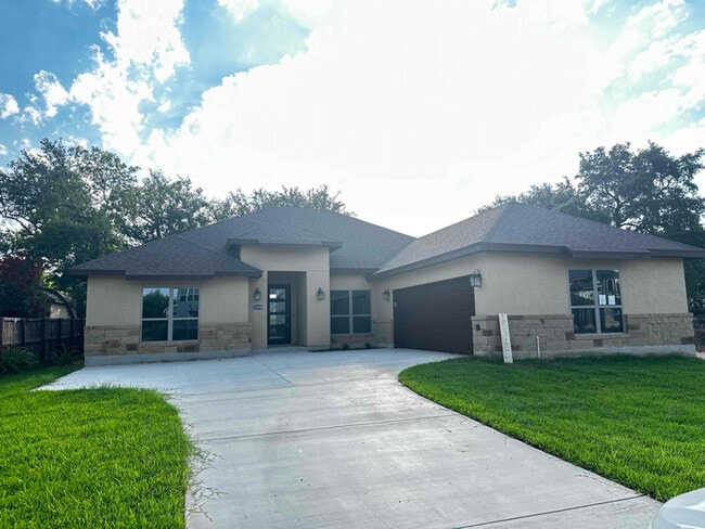 Photo - 15318 Capri Ln