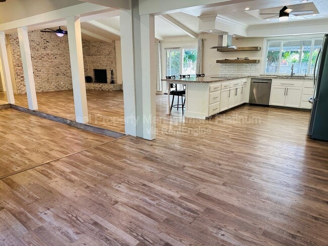 Photo - 9077 N Fowler Ave