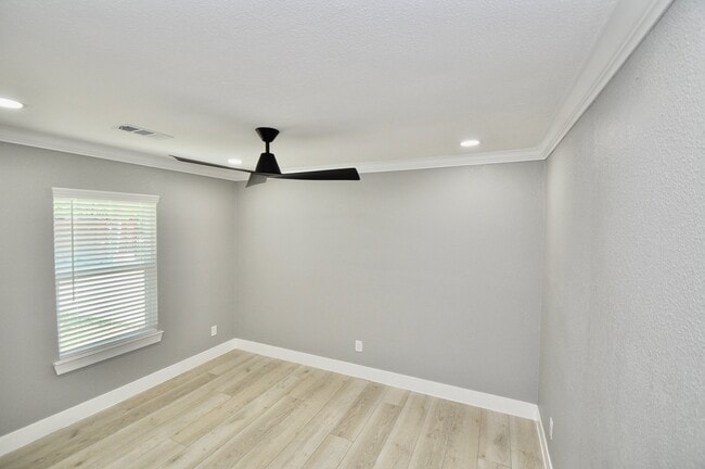 Building Photo - 7238 Evans St