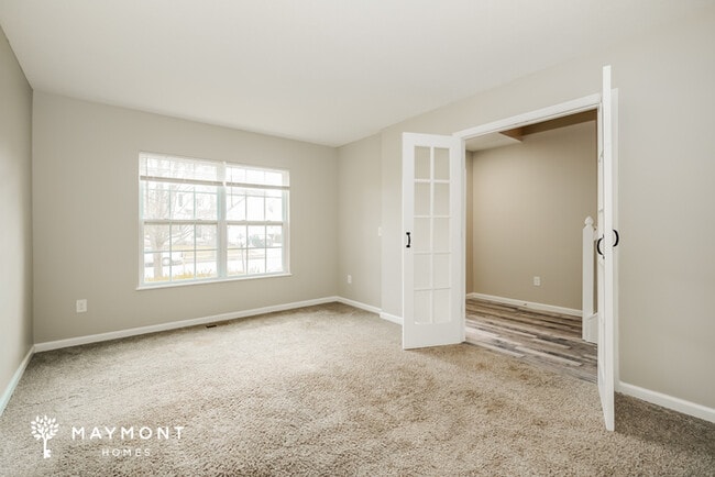 Photo - 604 Herrogate Square