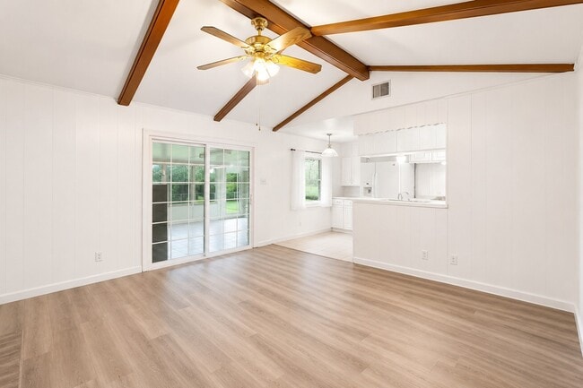 Photo - 746 Fawn Dr
