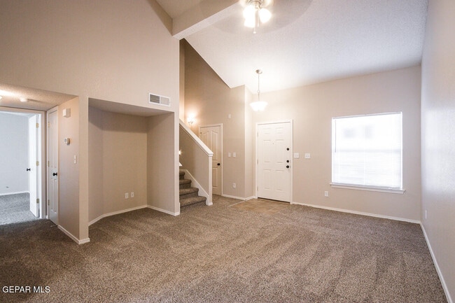 Photo - 14240 Gil Reyes Dr