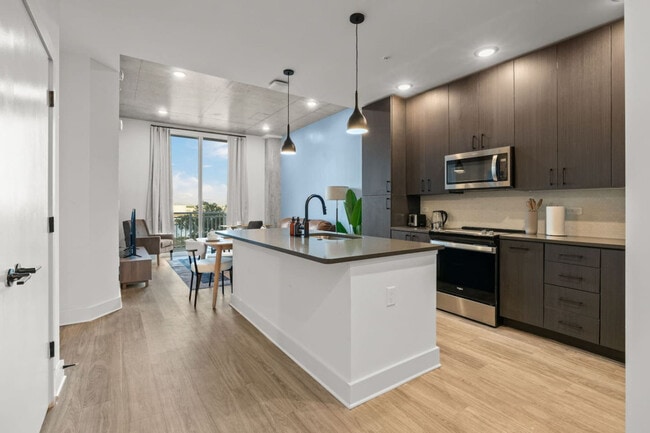 Photo - 605 N 12th St Unidad ID1312598P