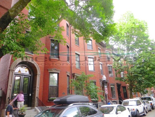Photo - 68 Waltham St Unidad 2 Rental