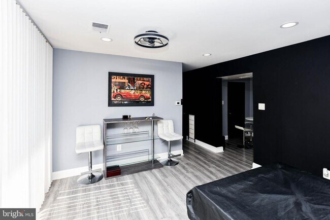 Photo - 10208 Prince Pl Unit 5-T5