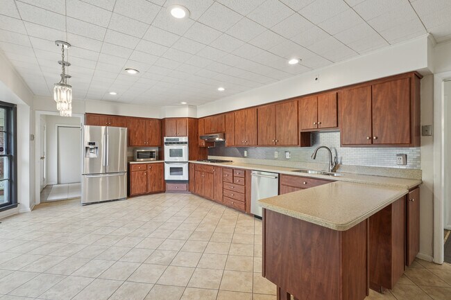 Photo - 18 Dorison Dr House