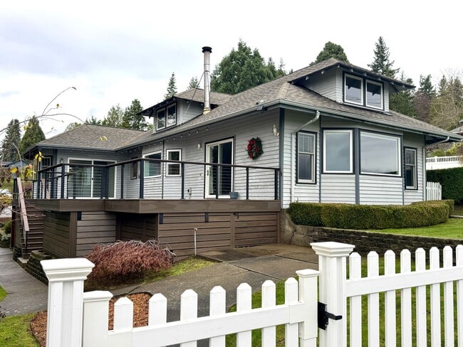 Photo - So close to the water you can hear the ferry announcements....oh and the sunrise is spectacular