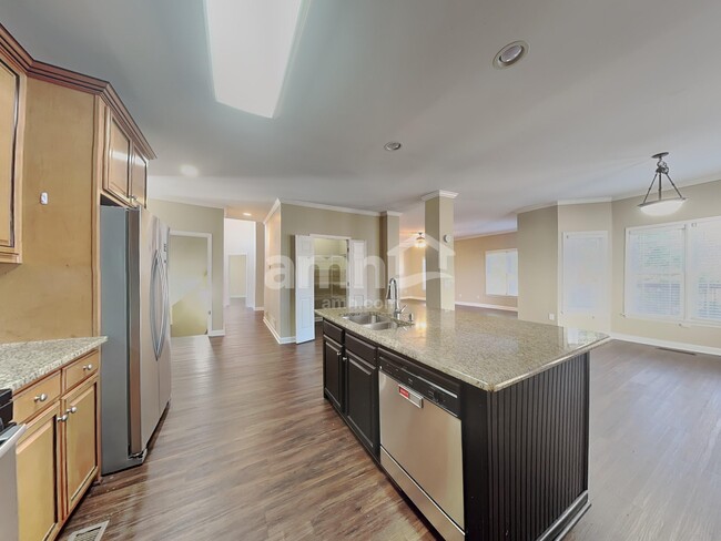 Photo - 4809 Rapids Cir NW