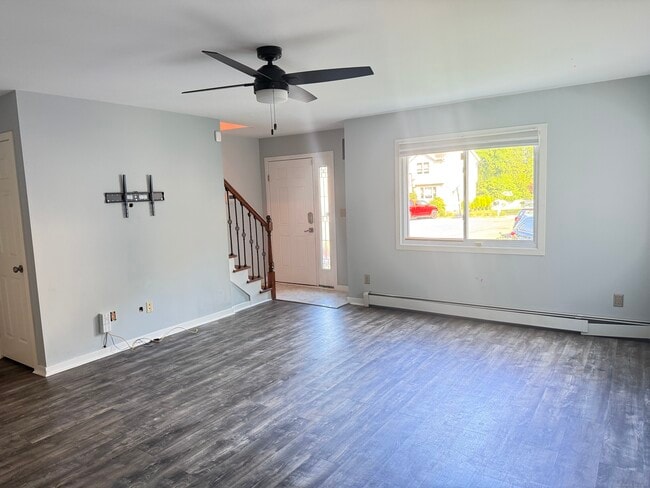 Photo - 46 Fairway Green