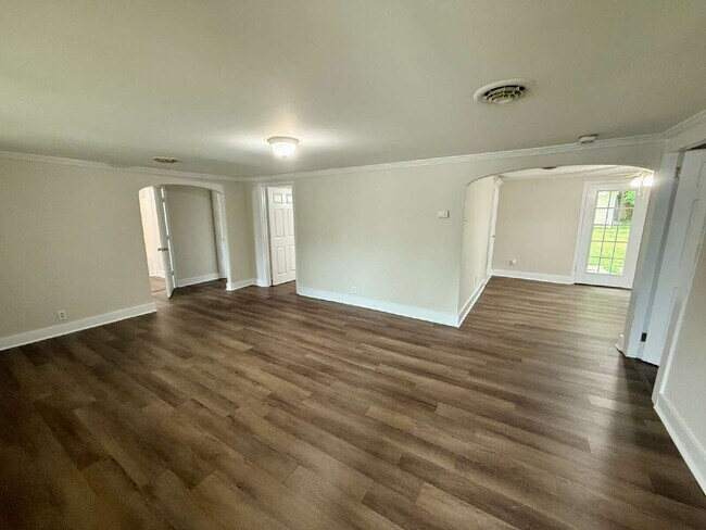 3 Bedroom / 1 Bathroom Home in Russellville