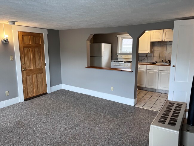 Photo - 17 Elm St Unit 3