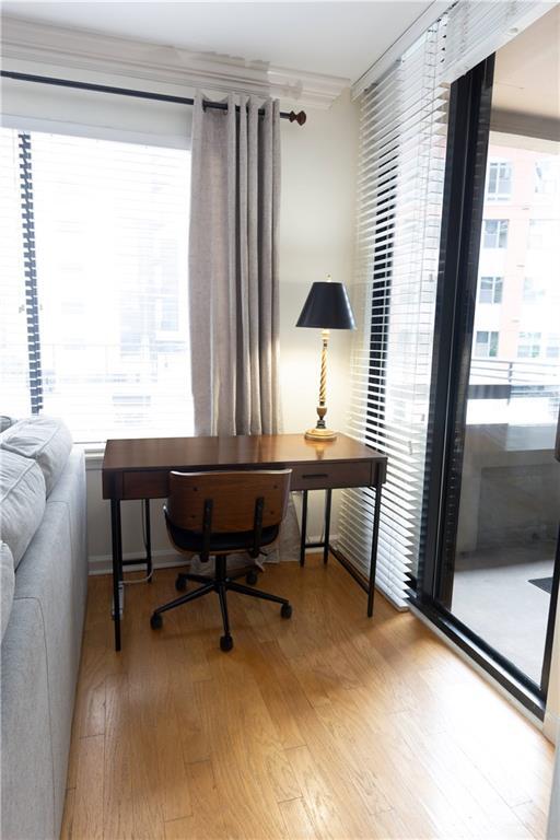 Photo - 3481 Lakeside Dr NE