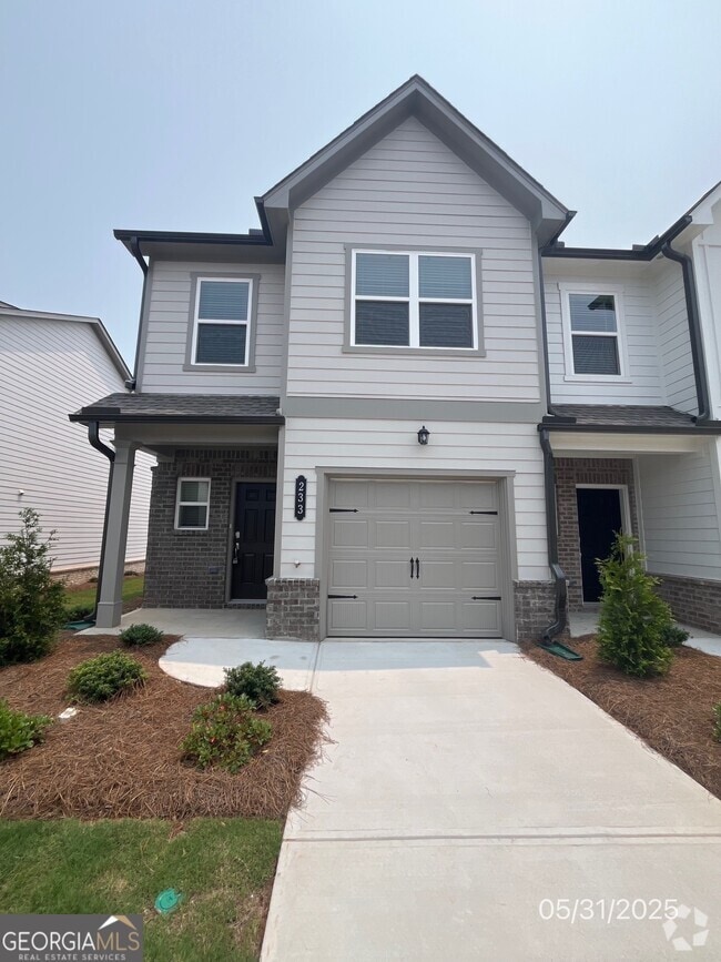 Building Photo - 233 Kenoot Dr Rental