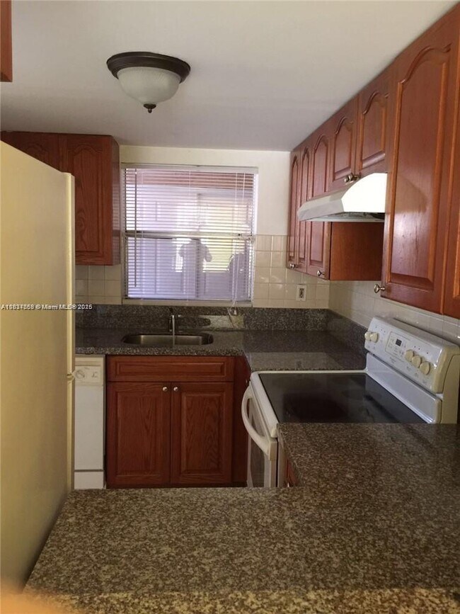 Photo - 1054 W 44th Terrace