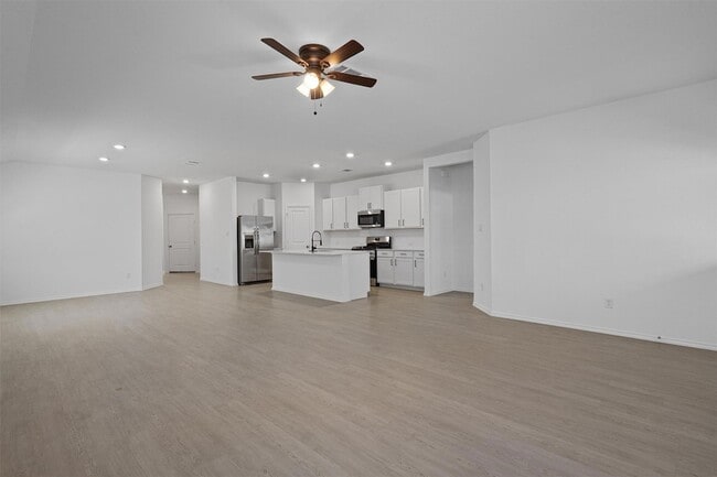 Photo - 3305 Everett