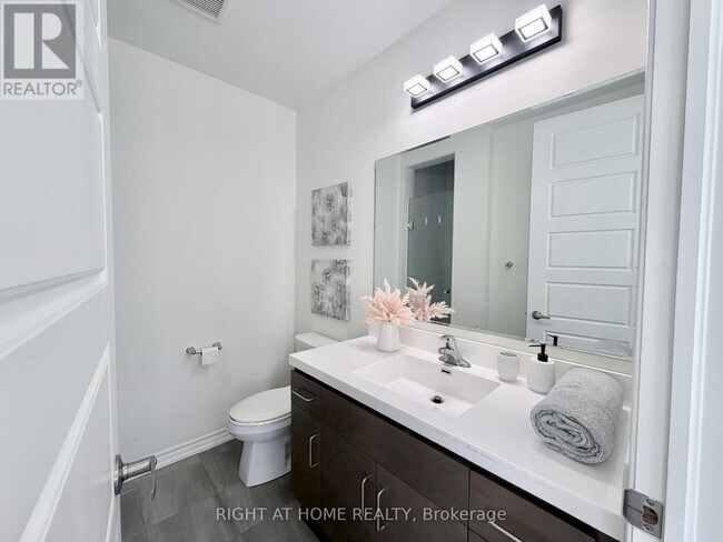 Photo - 1222 Rose Way