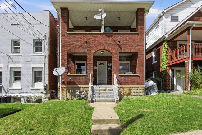 Building Photo - 545 Sixth Street - 2