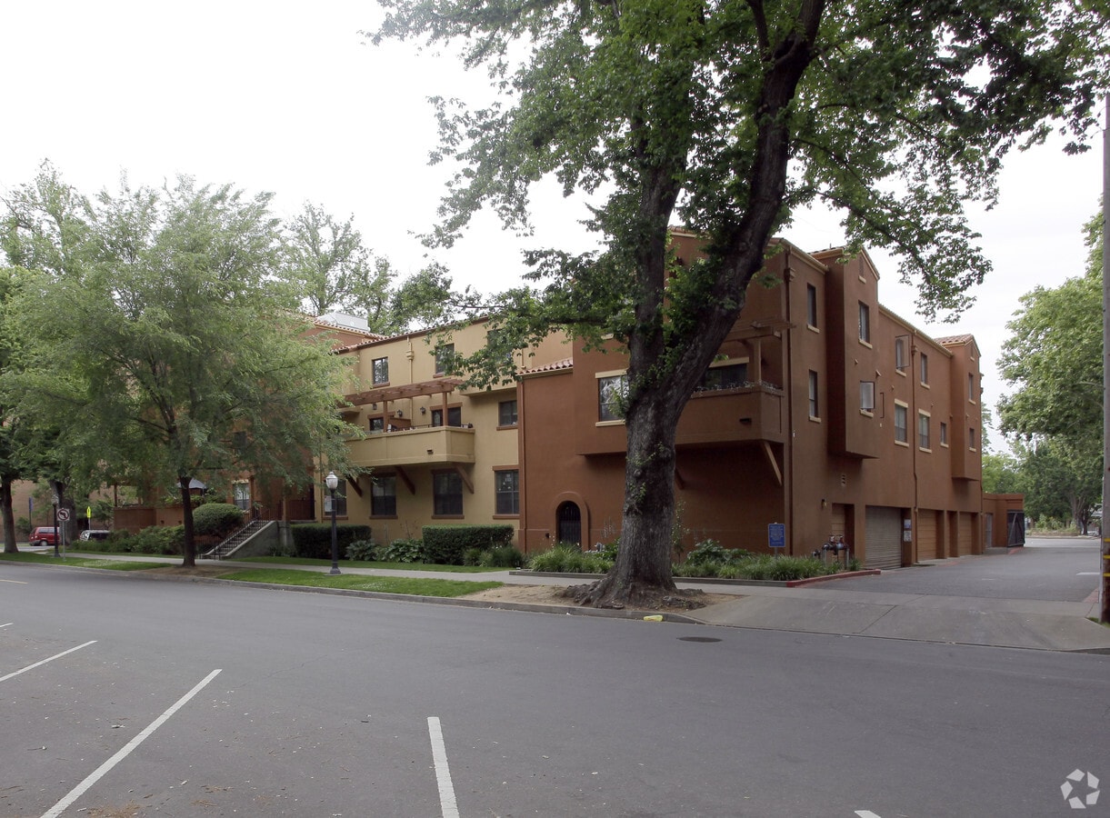 Photo - St. Francis Terrace Apartments