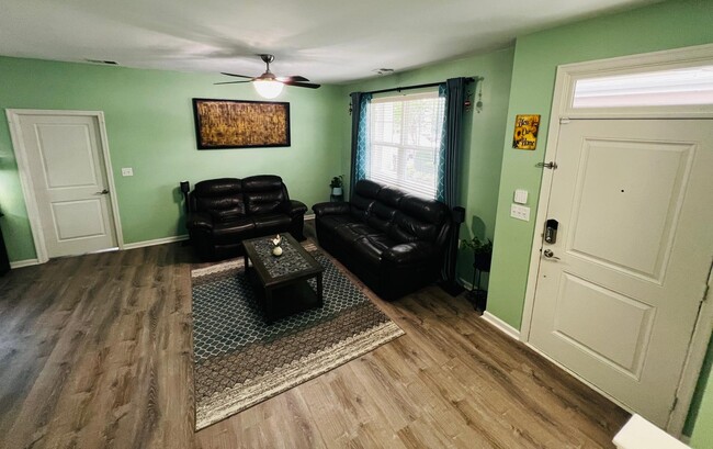 4237 Turnworth Arch