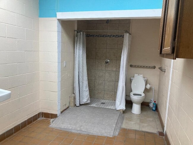 Photo - 11001 Fondren Rd