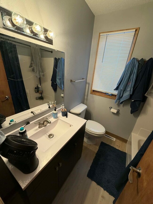 Photo - 1318 10th St N