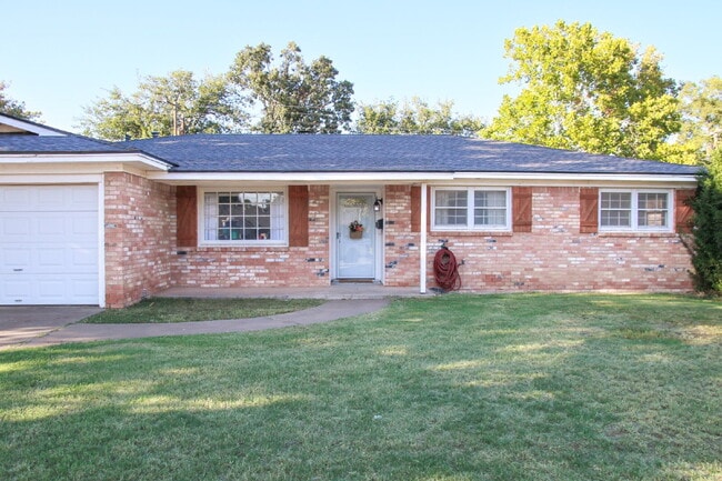 Photo - Spacious Updated Home!