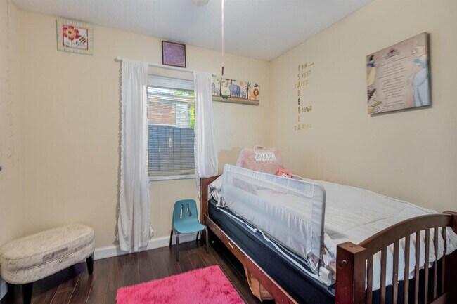 Photo - 6824 SW 5th St