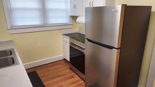 Photo - 214 Cross Roads Dr