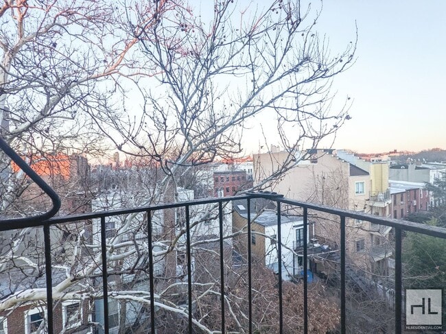 Photo - 14th St Unit 3C