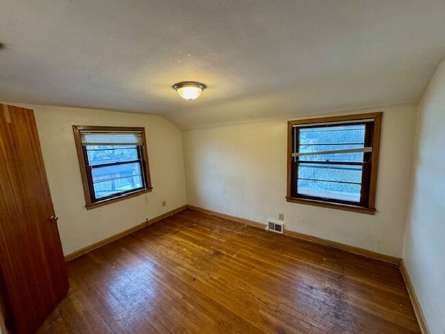 Photo - 22 Adams Ave Unit 2nd floor