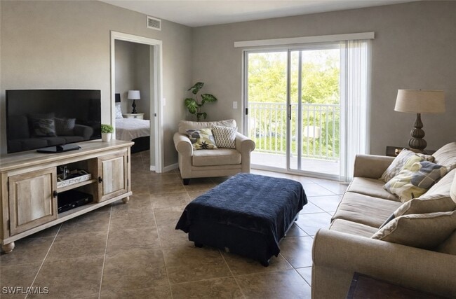 Photo - 15625 Ocean Walk Circle Unidad 303