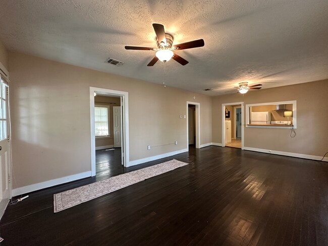 Photo - 706 W Willis St