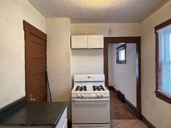 Photo - 3 BR/1 BA Single-Family Home in St. Paul!