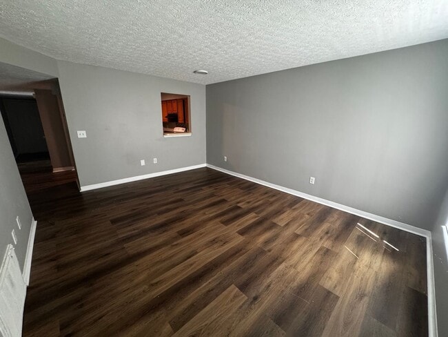 Building Photo - 2907 Greenwood Ave Unit 2907 Greenwood Ave #1 Rental
