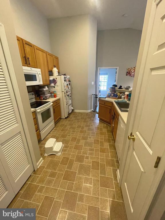 Photo - 2022 Hunting Ridge Dr Apartment Unit 2022