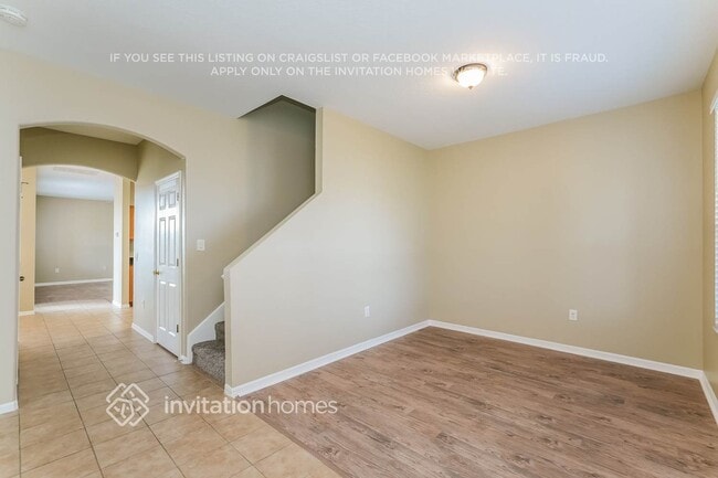 Photo - 10140 Balcony St