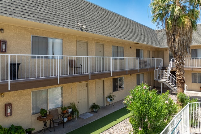 Photo - Kelso Vista Apartments