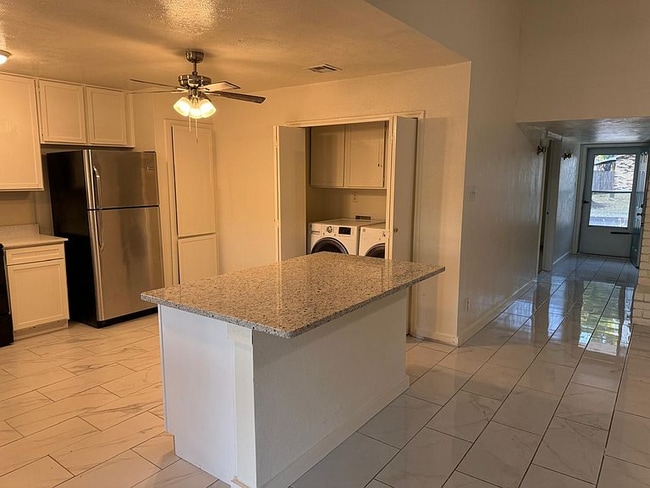 Photo - 3410 Meadow Oaks Dr