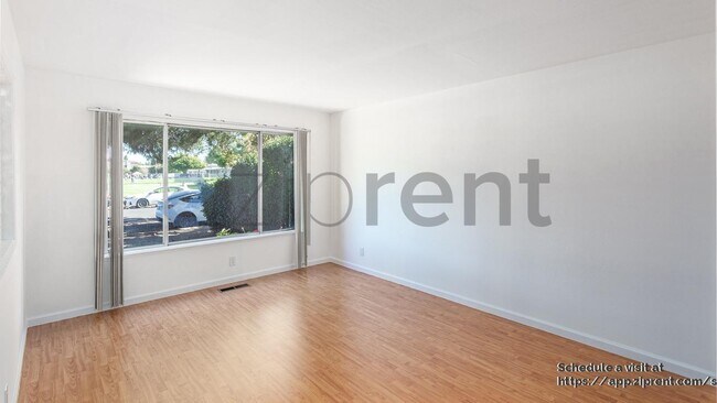 Photo - 95 Colleen Way